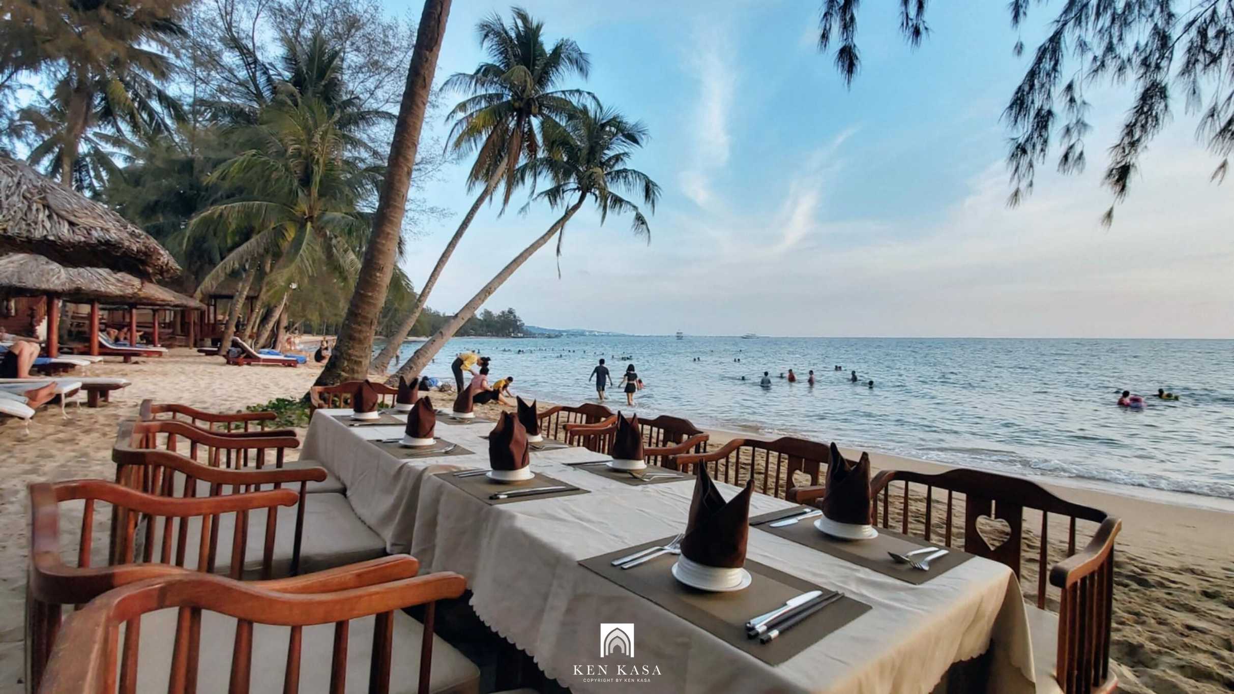 Nhà hàng tại Coco Palm Beach Resort & Spa